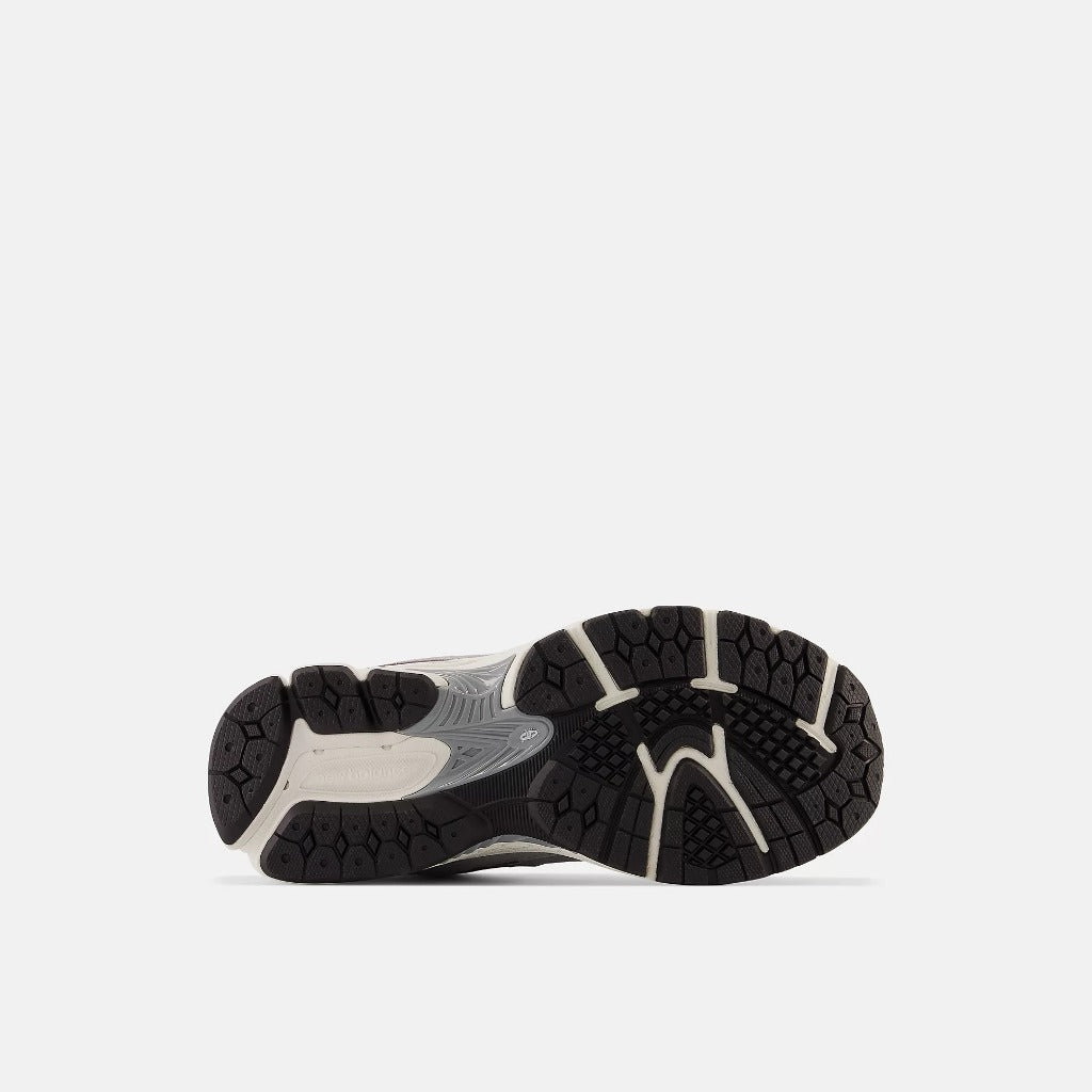 New Balance GC2002ST - Steel / Lead