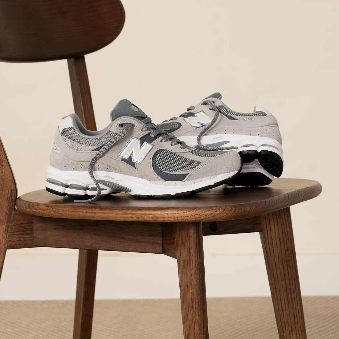 New Balance M2002RST - Steel / Lead