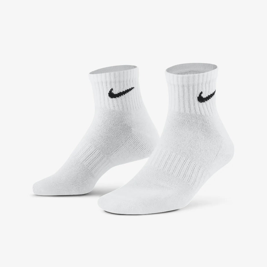 Nike Everyday Lightweight Training Half - White
