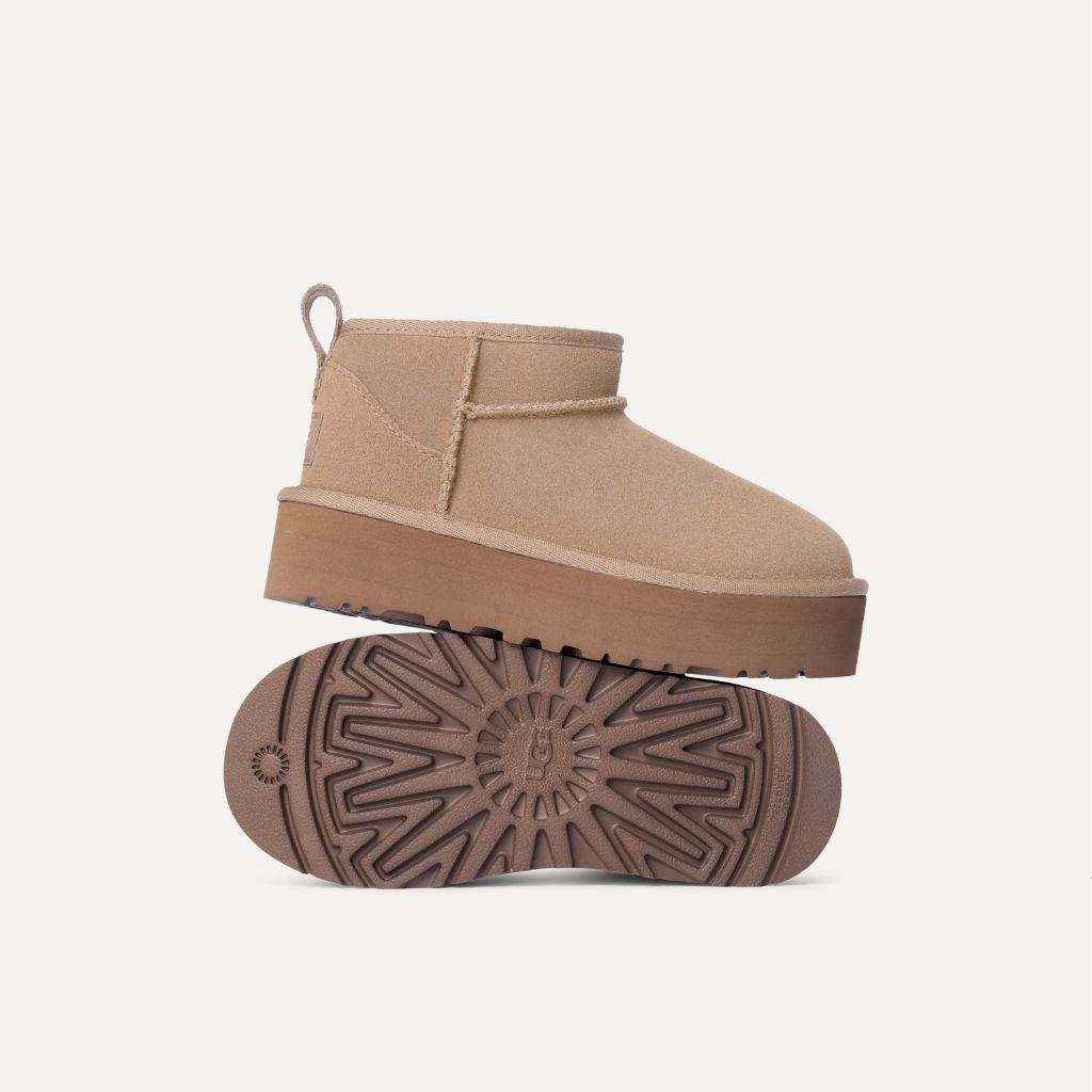 UGG Classic Ultra Mini Platform Jr. - Sand