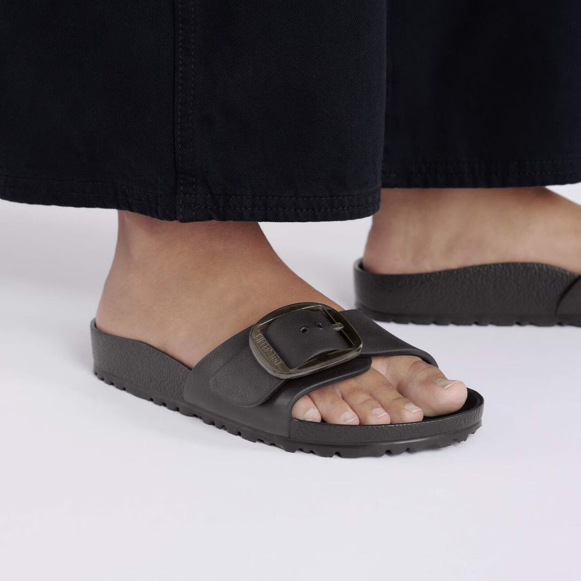 BirkenstockMadridBigBuckle1029635-Black__5