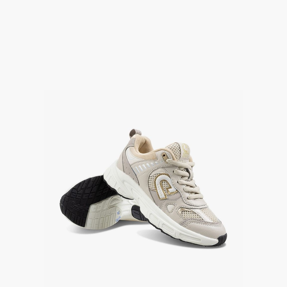 CruyffMartiJrCJG261080-161-White_Silver__3