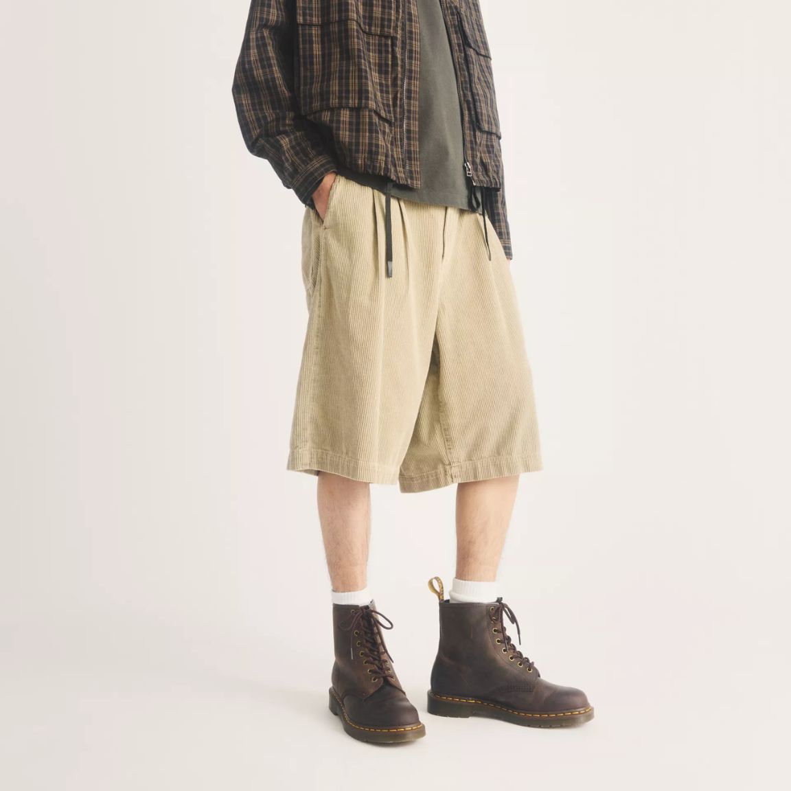 DrMartens146011822203-DarkBrownCrazyHorse__2