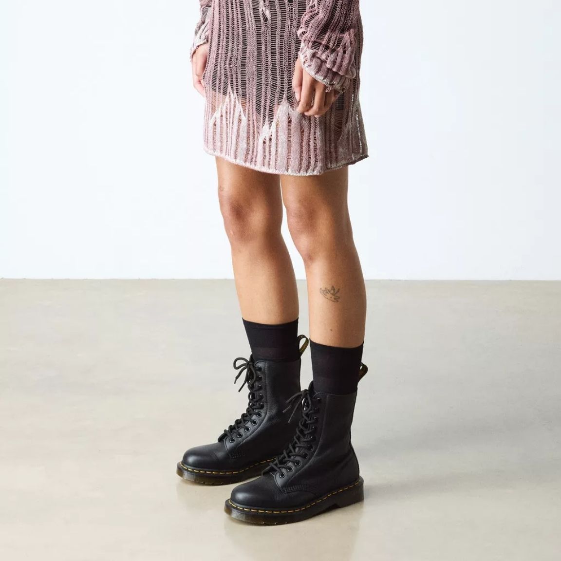 DrMartens1490Virginia22524001-Black__2