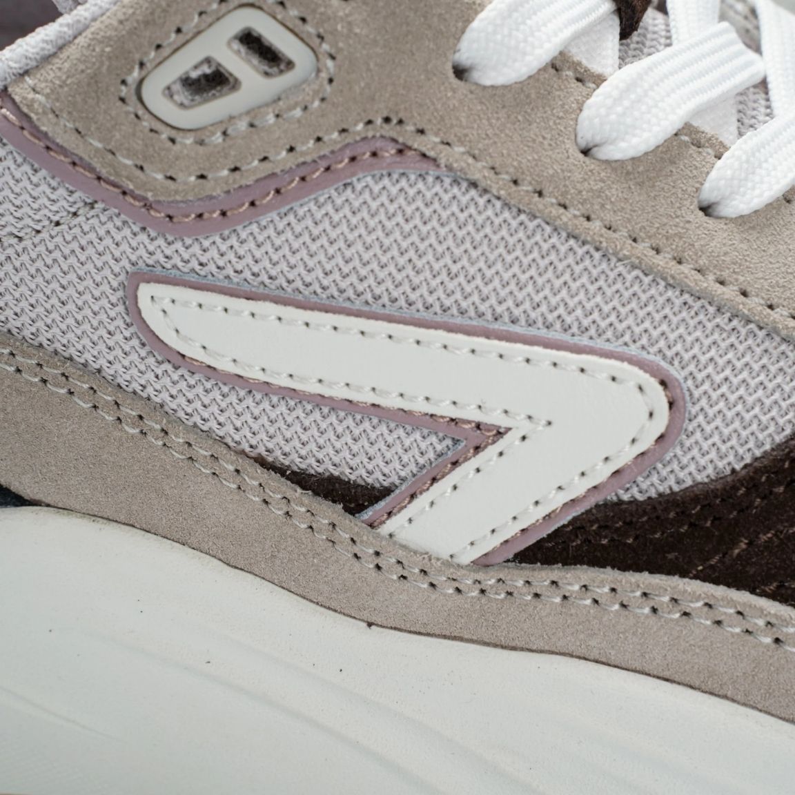 HUBGlideWM65W6207M65-M23-D93-LiteBone_OffWhite_DarkCoffee__2