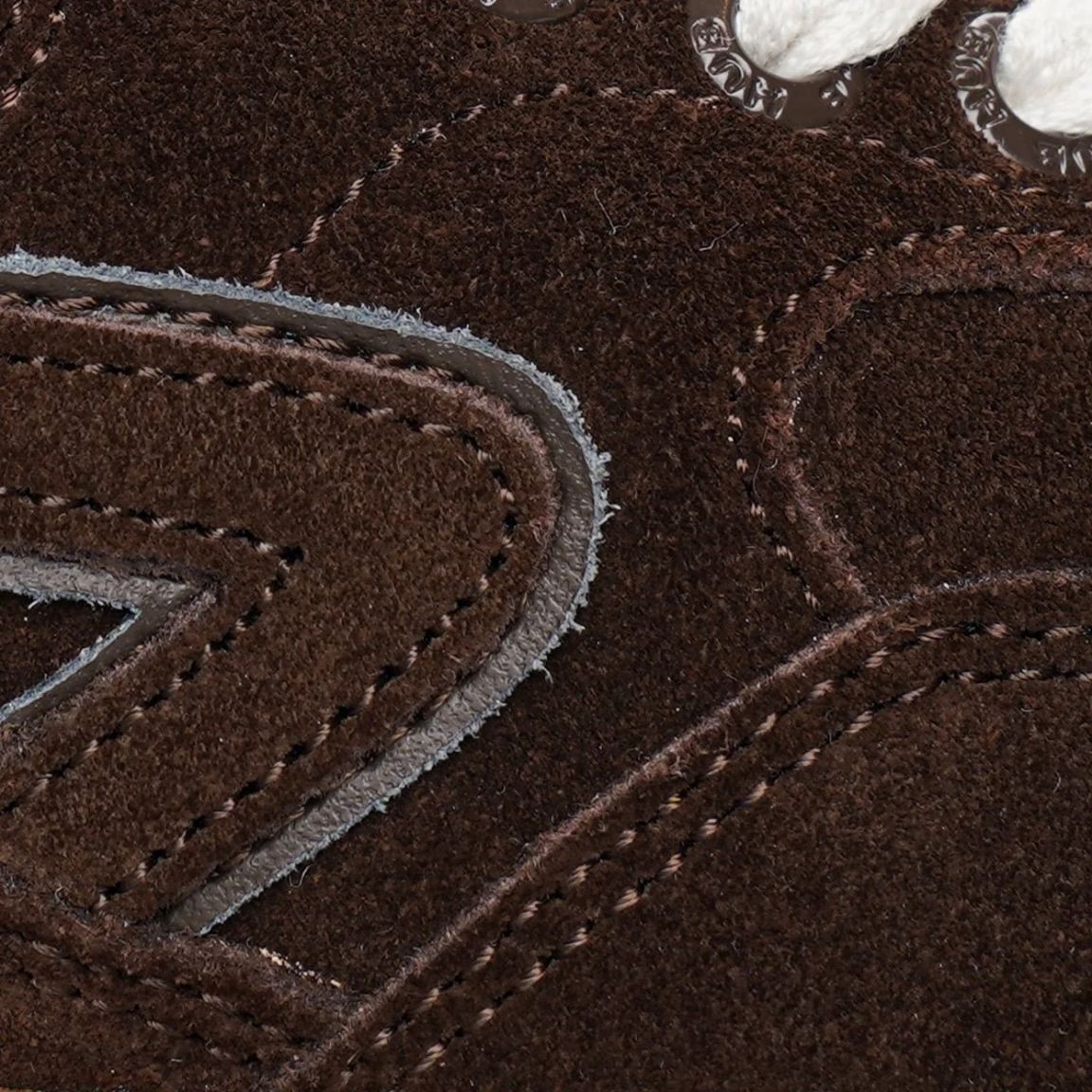 HUBVancouverWS57W8404S57-S04-D92-DarkCoffee_LiteGum__2