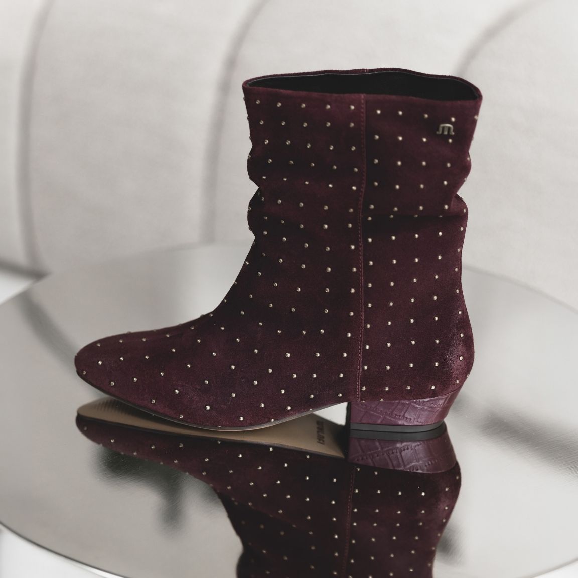 MarutiAminaStuds66192904-F36-Burgudy__2