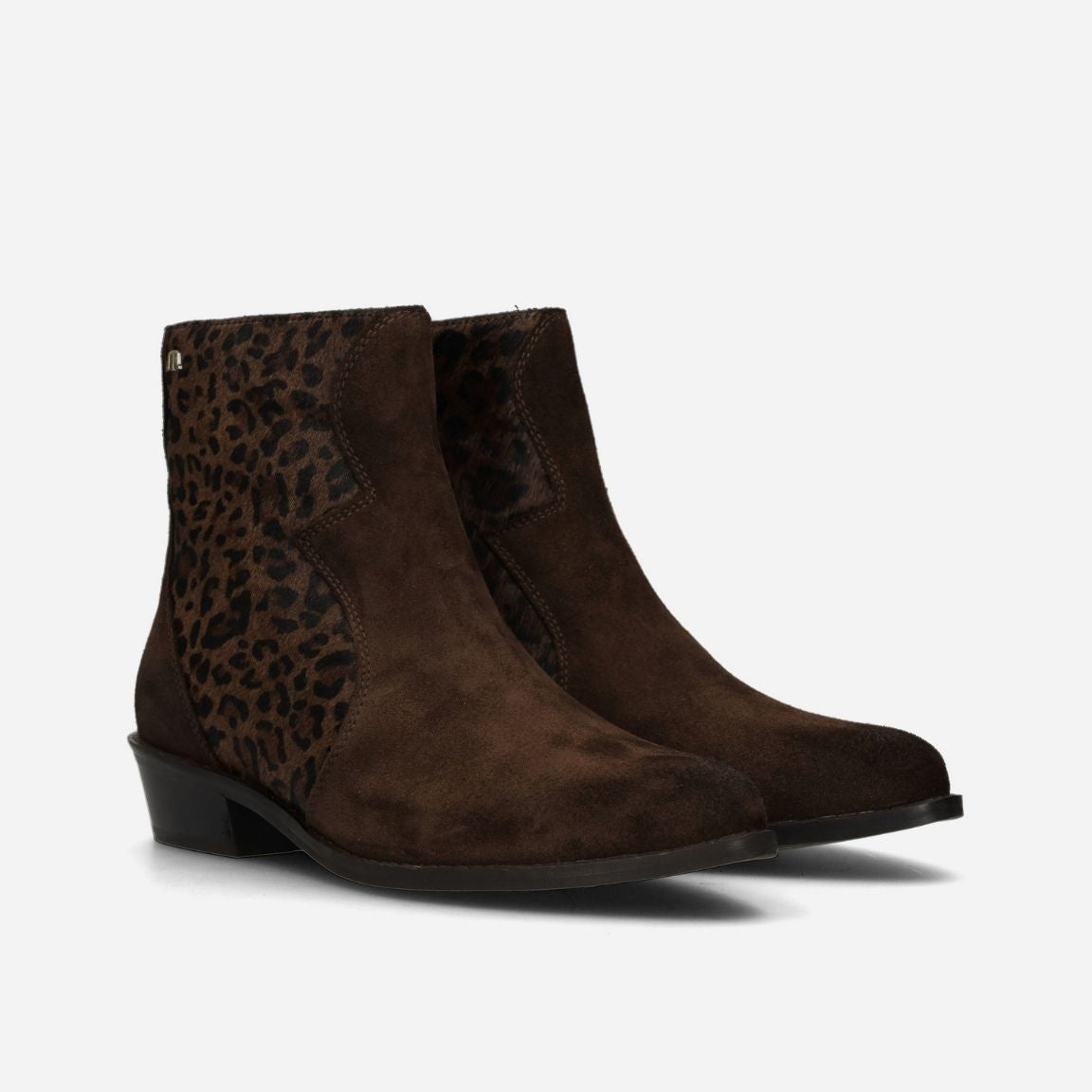 MarutiGavi66194201-DN1-DarkBrown_Leopard__3