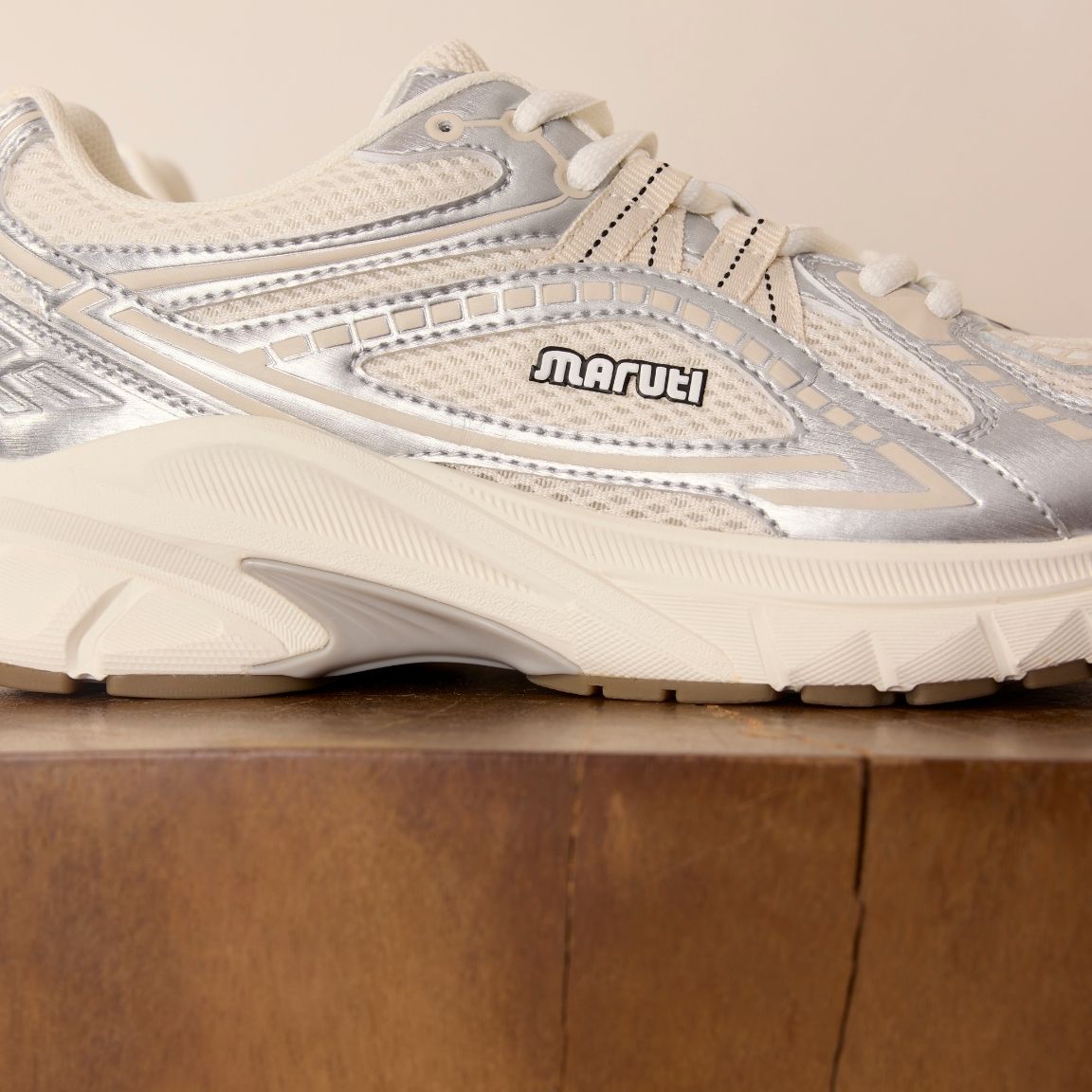 MarutiNola66189501-Q00-Silver__2