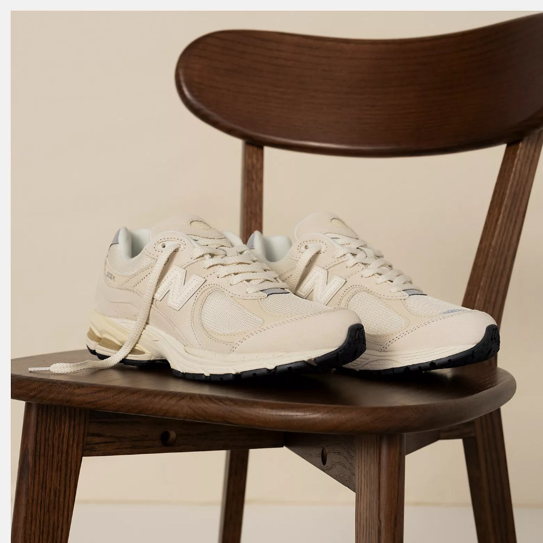 New Balance M2002RCC -  Calm Taupe / Angora