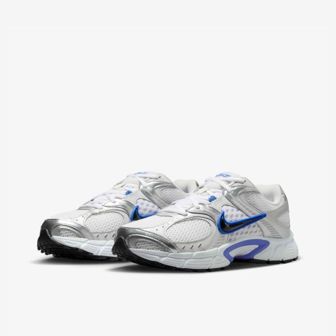 NikeV5RNRMHJ5228-103-White_Black_VastGrey__3