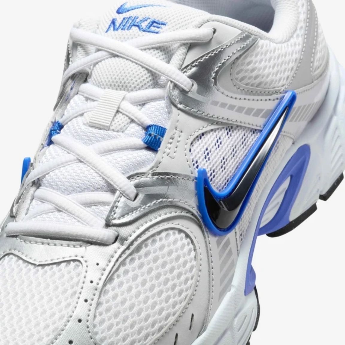 NikeV5RNRMHJ5228-103-White_Black_VastGrey__5