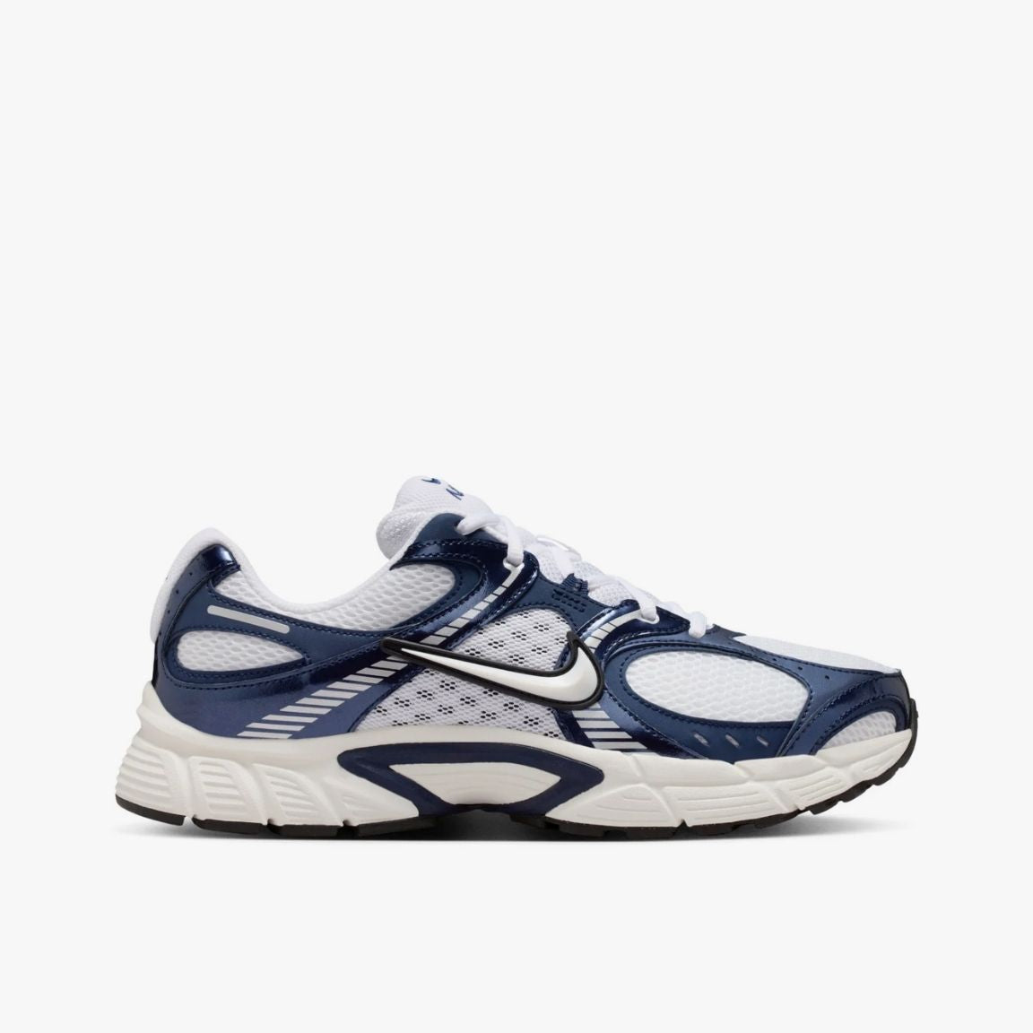 NikeV5RNRMHJ5228-109-White_MidnightBlue__1
