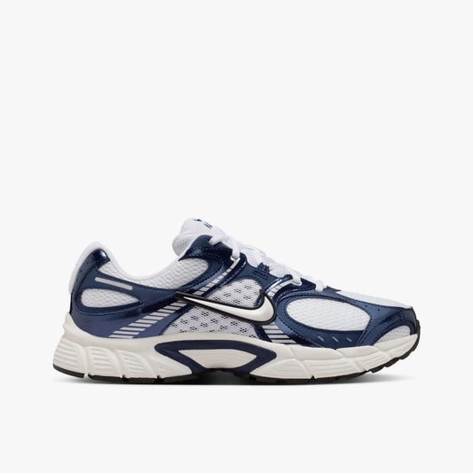 NikeV5RNRMHJ5228-109-White_MidnightBlue__1