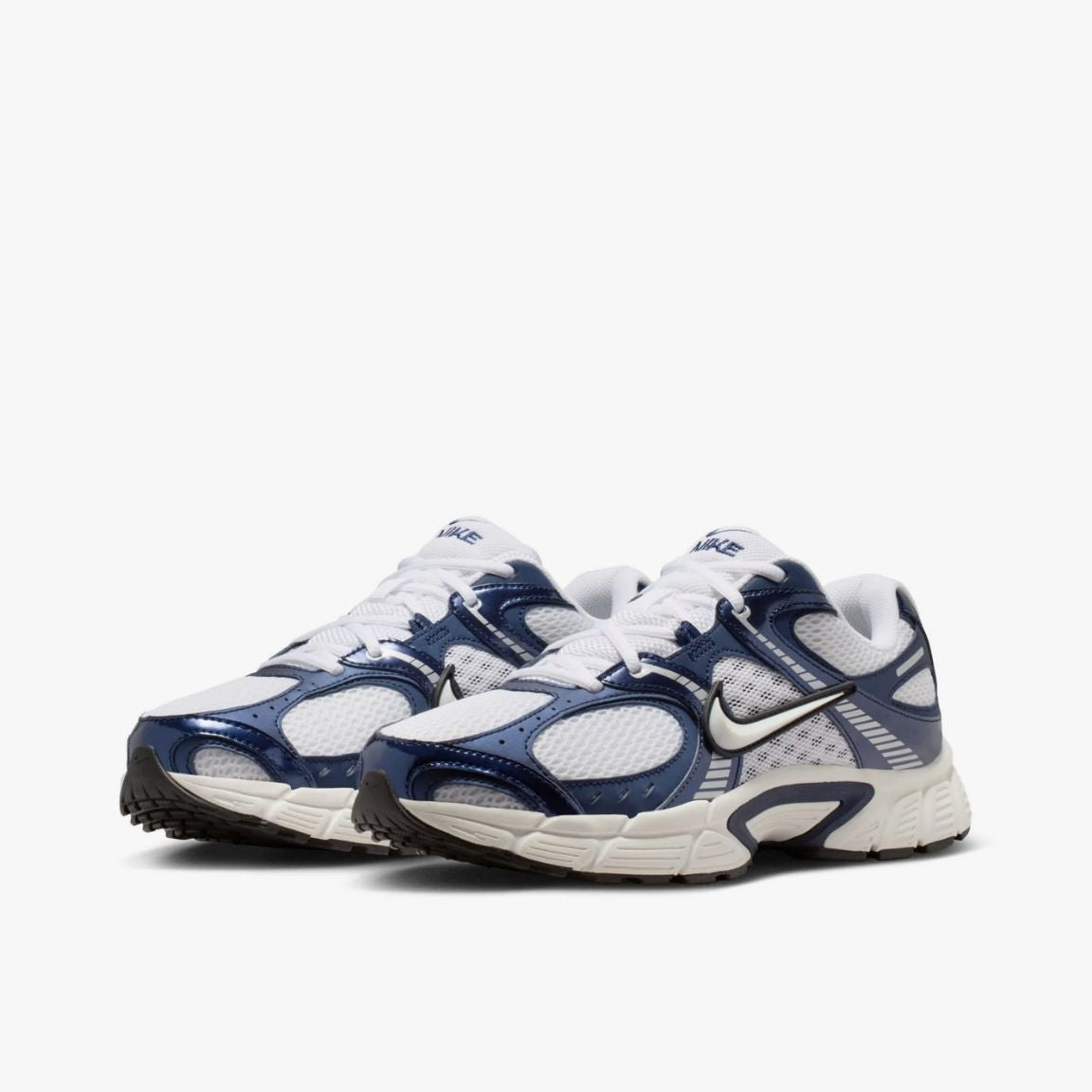 NikeV5RNRMHJ5228-109-White_MidnightBlue__3