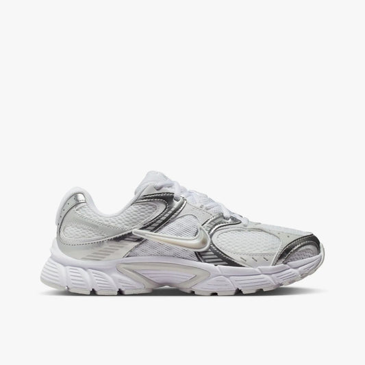 NikeV5RNRWHQ7901-112-White_MetallicSilver__1