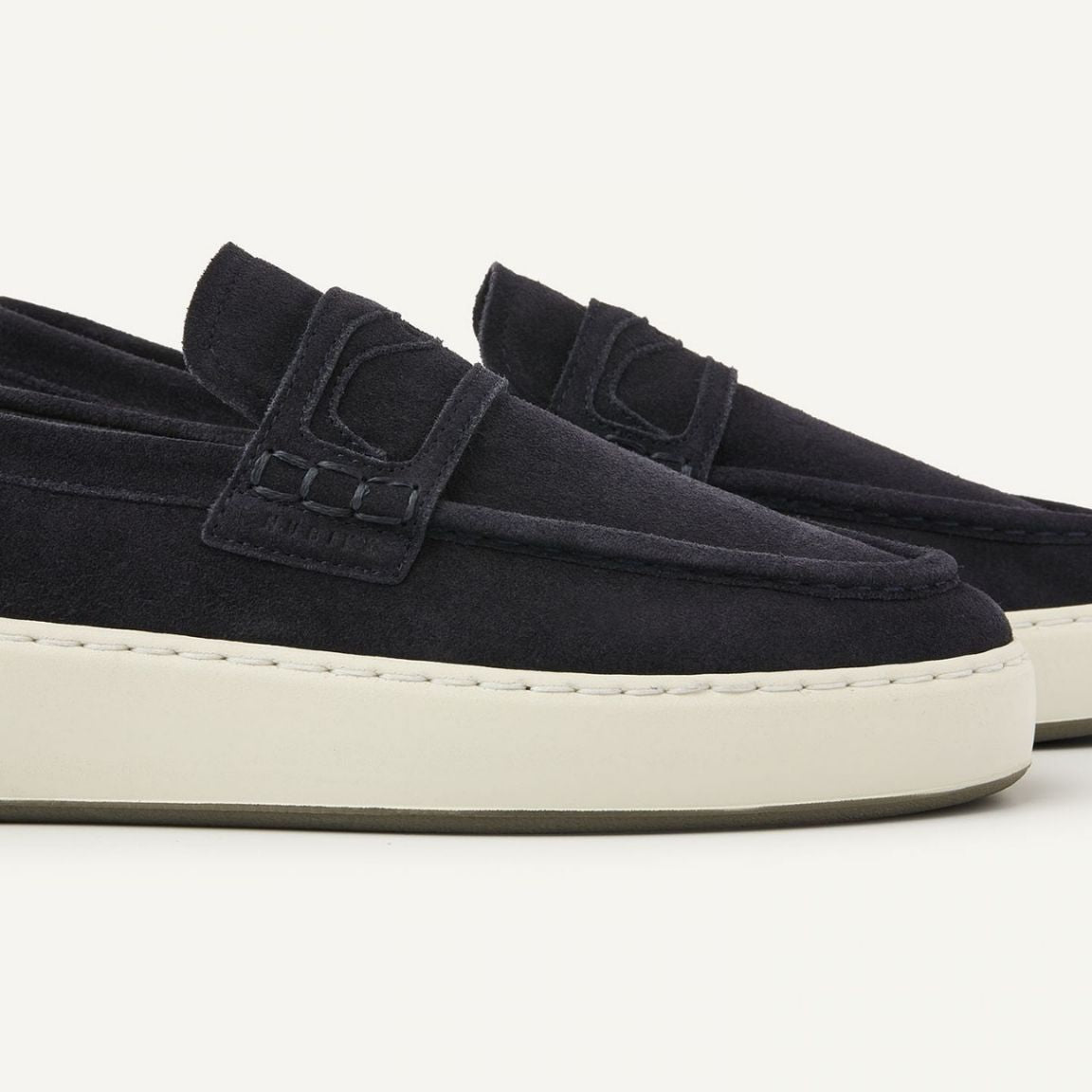 NubikkJiroGatsby21097300-48S-NavySuede__3