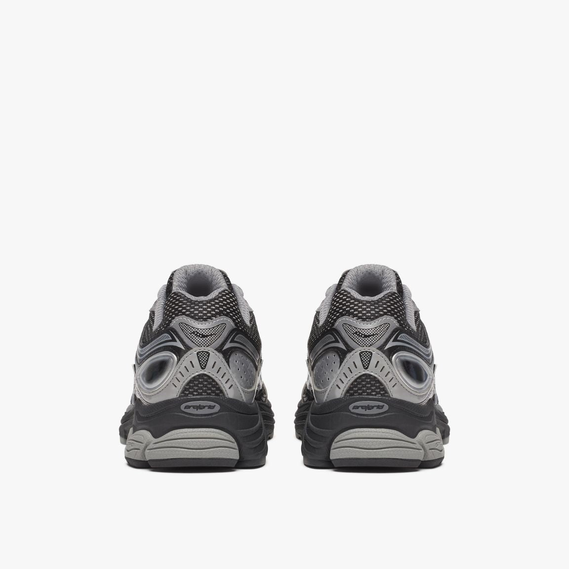 SauconyProgridOmni9S70739-13-Black_Silver__4