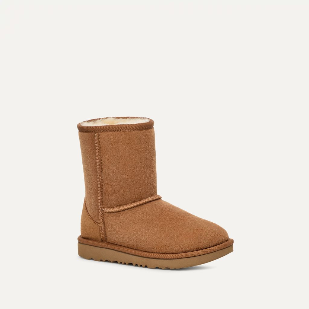 UGG Classic II Jr. -  Chestnut