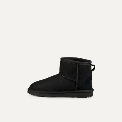 UGG Classic Mini II Jr. -  Black