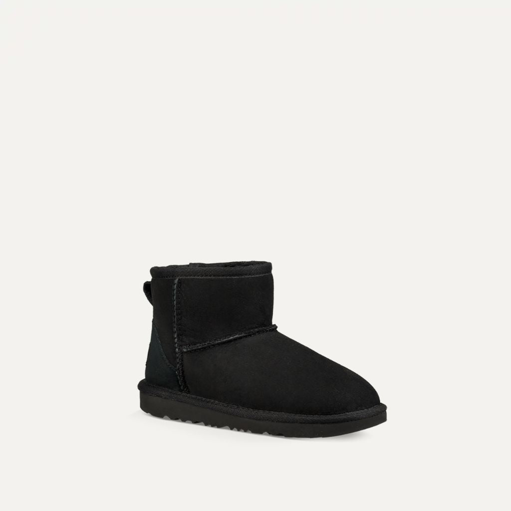 UGG Classic Mini II Jr. -  Black