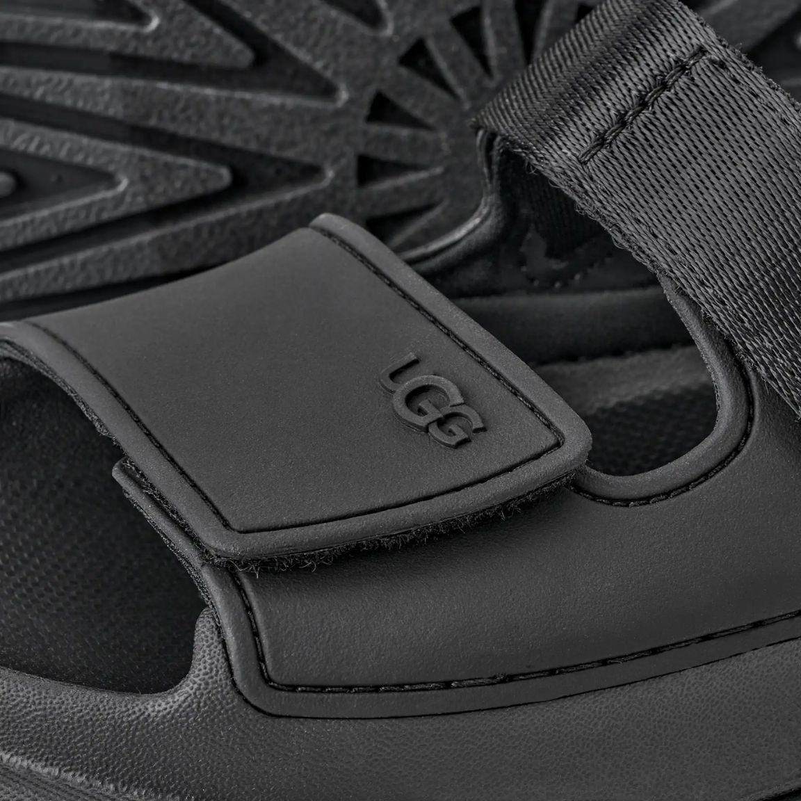 UGGGoldenglowJr1152813-Black__4