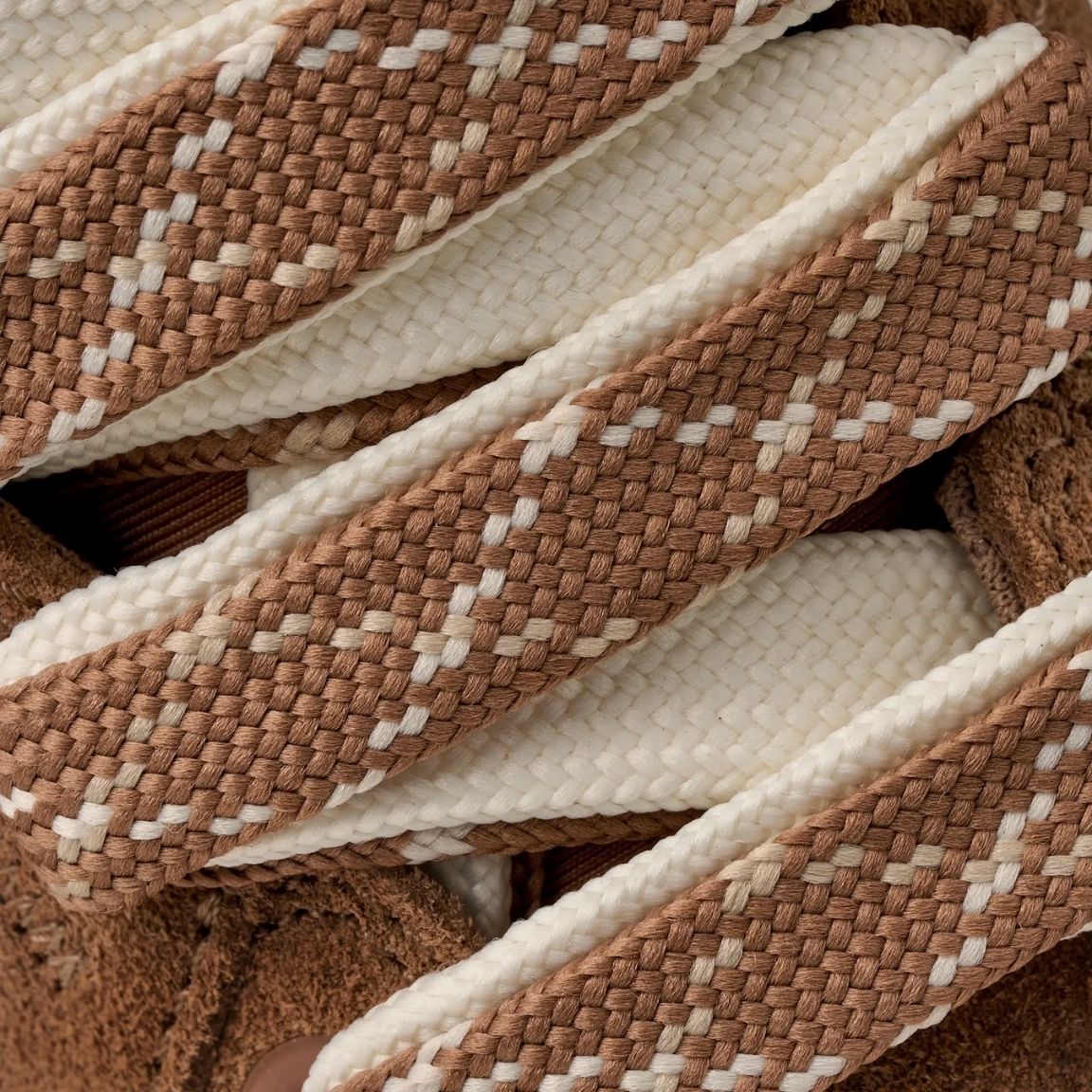 UGGLOLowmelW1168890-Chestnut__3