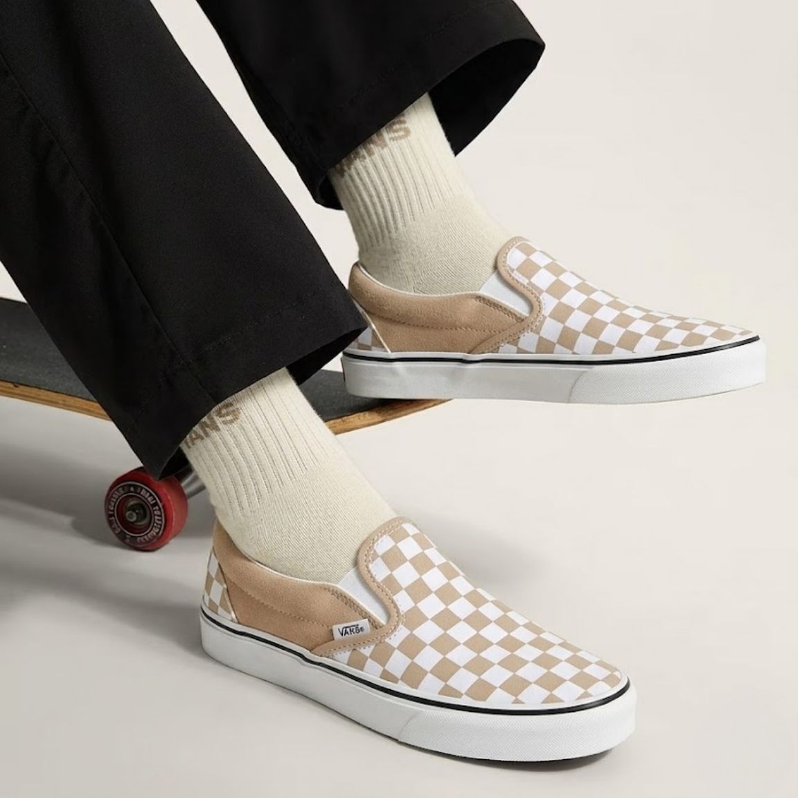VansClassicSlip-OnVN000D6YH2B1-CheckerboardMushroom__2
