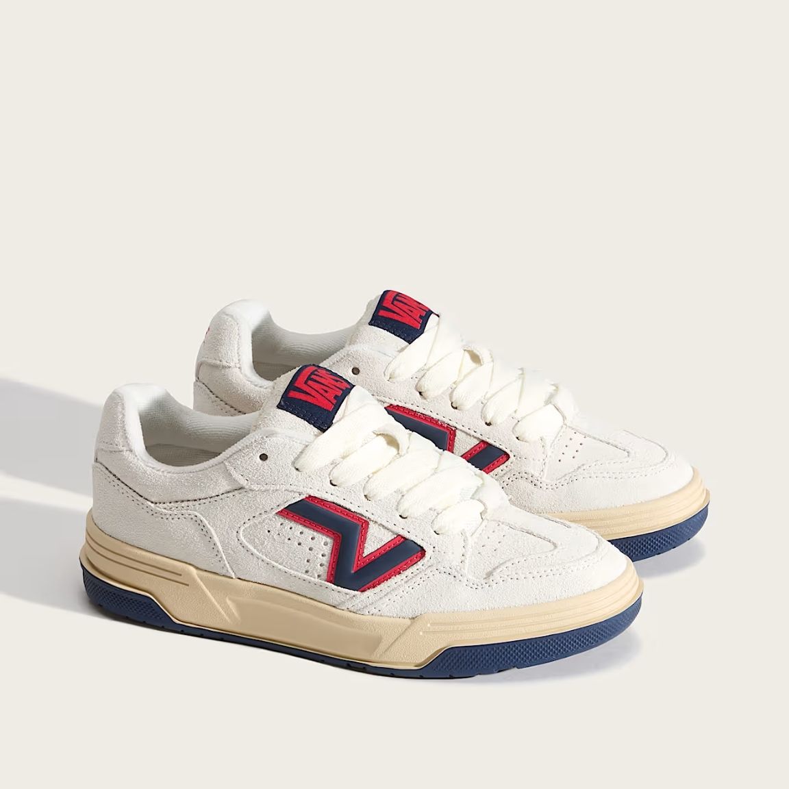 VansUplandMVN000D70YF91-VintageWhite_Red__2