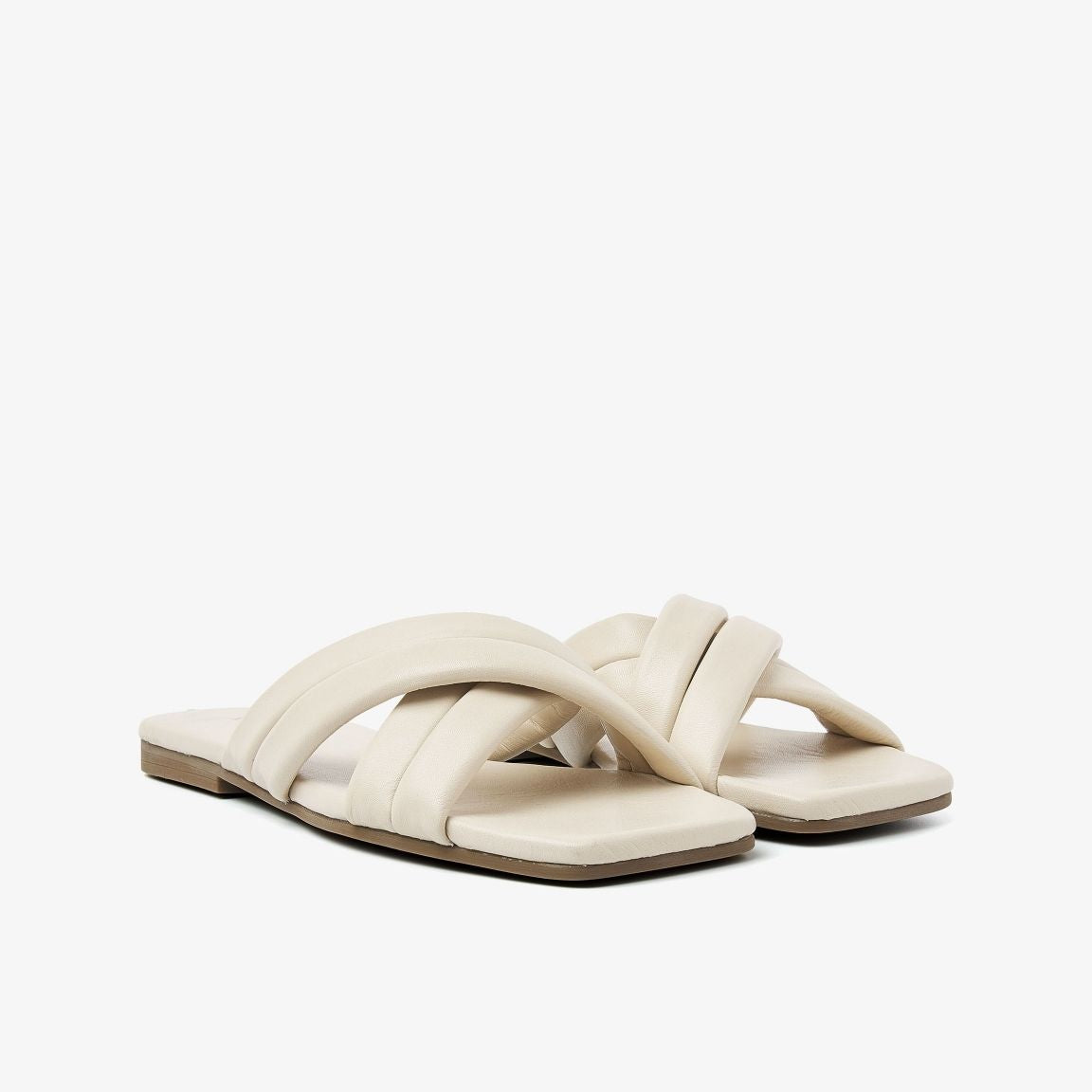 ViaVaiKikiLot62245-01-1219-NappaCalce__3